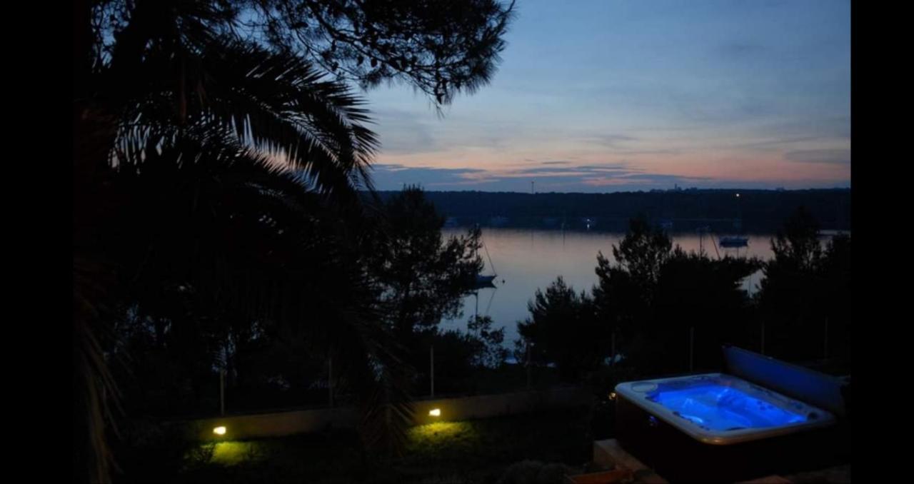 Ferienwohnung Calm Sea View Banjole Exterior foto